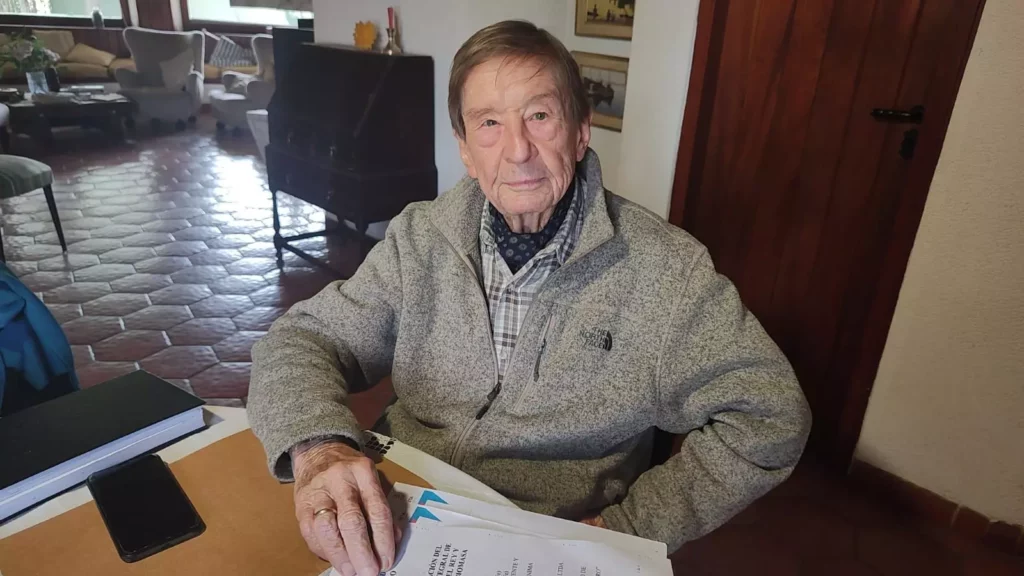 Aldo Rudi, el ingeniero cordobés de 93 años que quiere solucionar los efluentes cloacales de la Cuenca del Plata
